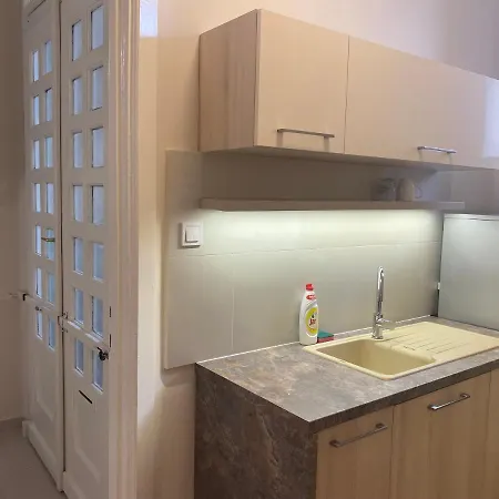 Visit 2 Apartman Apartment *