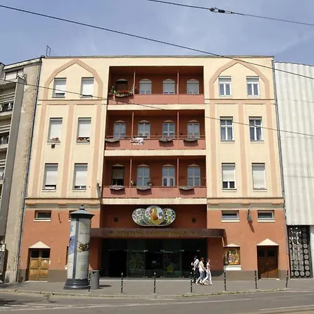 Apartment Visit 2 Apartman *